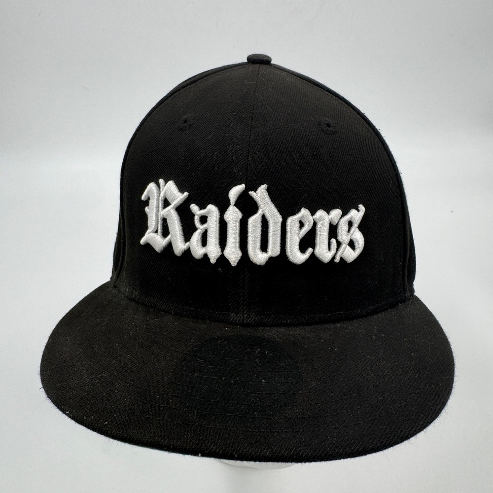 New Era 9FIFTY Raiders Snapback Hat Mens OSFM Black Old English Script NFL Cap